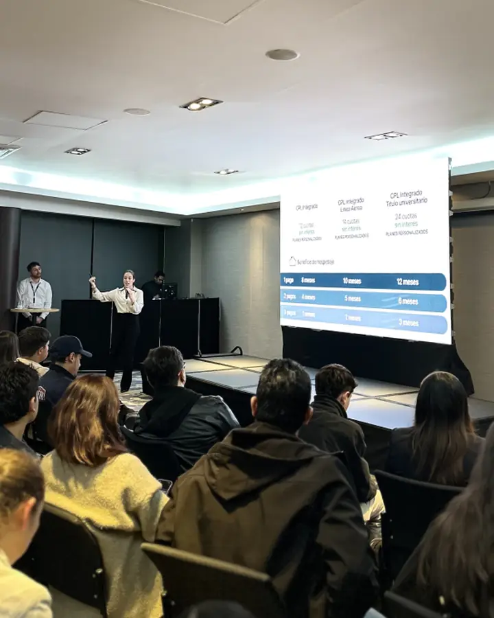 Charla presencial de ProFlight en Bogotá